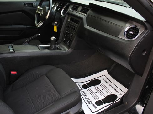 Used 2014 Ford Mustang V6 Coupe 2D image 14