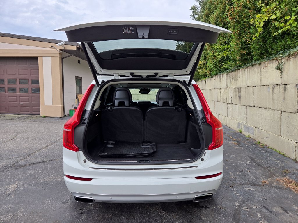 Used 2021 Volvo XC90 T6 Momentum w/ Advanced Package AWD/4WD image 39