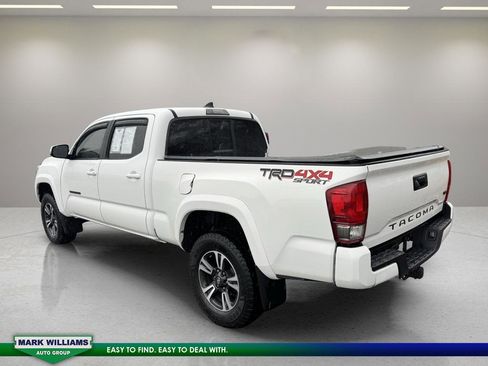 Used 2016 Toyota Tacoma 4x4 Double Cab image 5