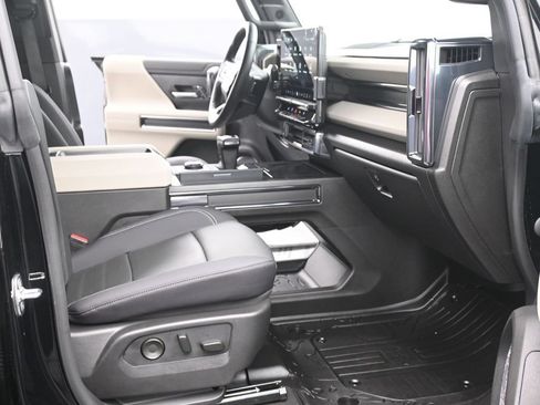 Used 2026 GMC Hummer EV SUV AWD/4WD image 11