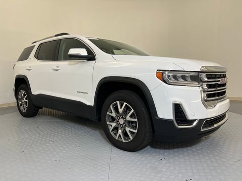 Used 2023 GMC Acadia SLE w/ Driver Convenience Package image 7