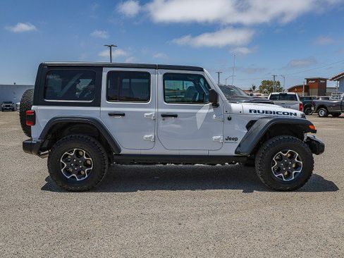 Used 2023 Jeep Wrangler Unlimited Rubicon 4xe AWD/4WD image 3