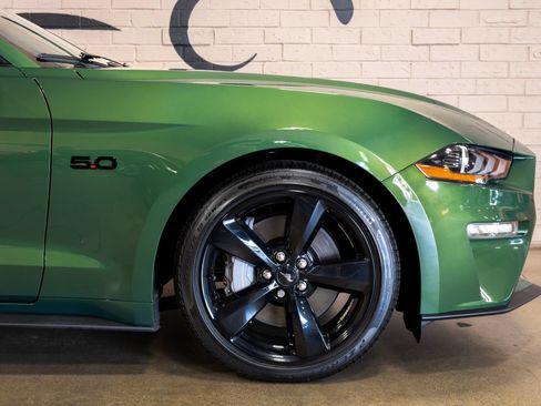 Used 2022 Ford Mustang GT Premium w/ Black Accent Package RWD image 16