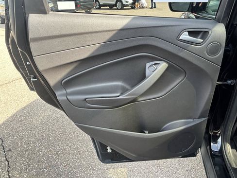 Used 2016 Ford Escape SE w/ SE Leather Comfort Package AWD/4WD image 13