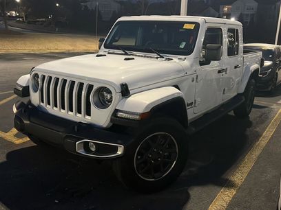 Used 2022 Jeep Gladiator Overland w/ Popular Equipment Package