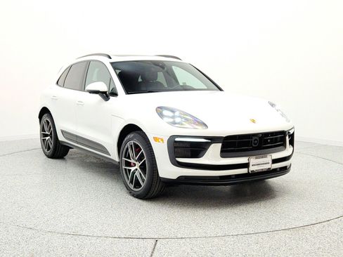 Used 2023 Porsche Macan S AWD/4WD image 3