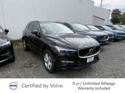 Certified 2022 Volvo XC60 B5 Momentum w/ Climate Package
