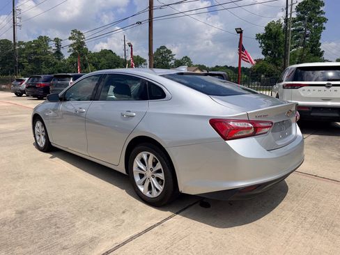 Used 2021 Chevrolet Malibu LT FWD image 32