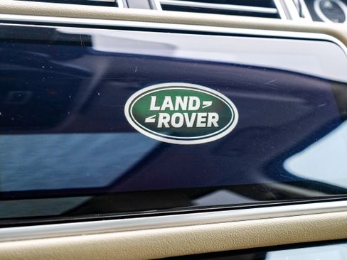 Used 2019 Land Rover Range Rover image 34