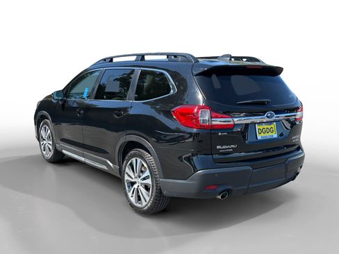 Used 2022 Subaru Ascent Limited w/ Technology Package AWD/4WD image 3