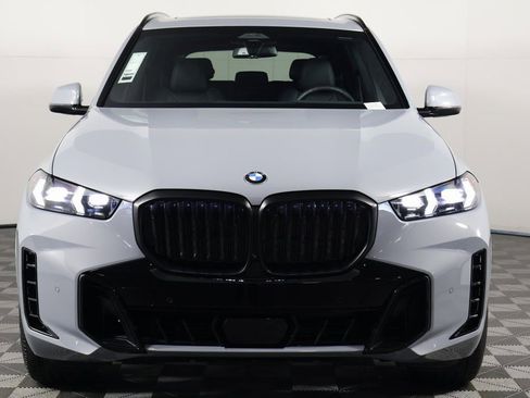 Used 2025 BMW X5 xDrive40i w/ M Sport Package image 2