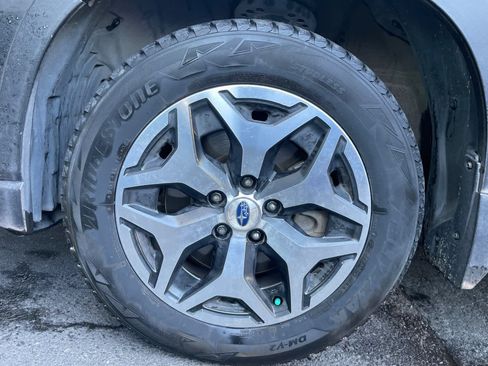 Used 2020 Subaru Forester Premium AWD/4WD image 15