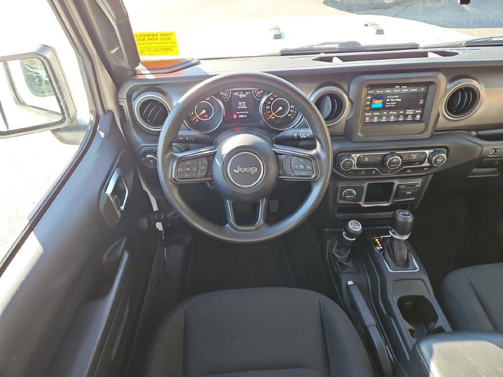 Used 2022 Jeep Wrangler Unlimited Sport AWD/4WD image 13
