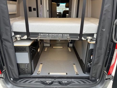 Used 2023 Mercedes-Benz Sprinter 144 Cargo image 31