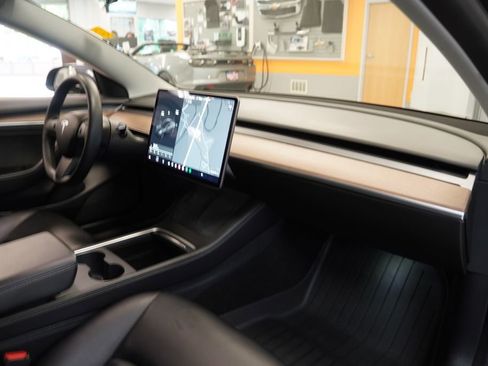 Used 2022 Tesla Model 3 Performance AWD/4WD image 35