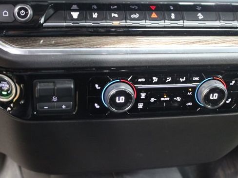 Used 2024 Chevrolet Silverado 2500 LT w/ All Star Edition AWD/4WD image 19