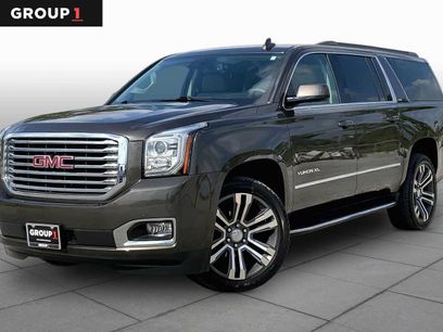 Used 2020 GMC Yukon XL SLT w/ Premium Edition