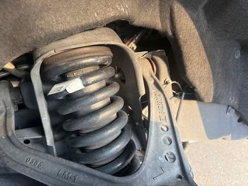 Used 2021 Chevrolet Colorado ZR2 image 2