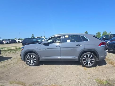 Used 2021 Volkswagen Atlas Cross Sport SEL Premium R-Line AWD/4WD image 2