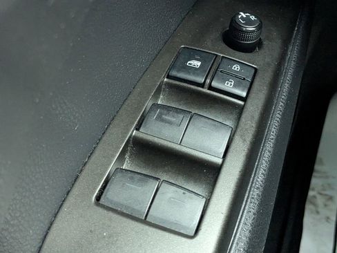 Used 2022 Toyota Camry SE w/ Audio Upgrade Package image 19