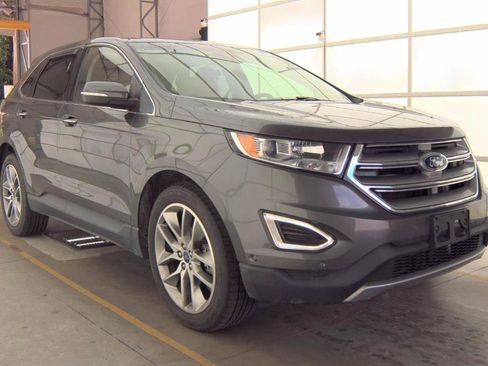 Used 2017 Ford Edge Titanium w/ Equipment Group 302A AWD/4WD image 4
