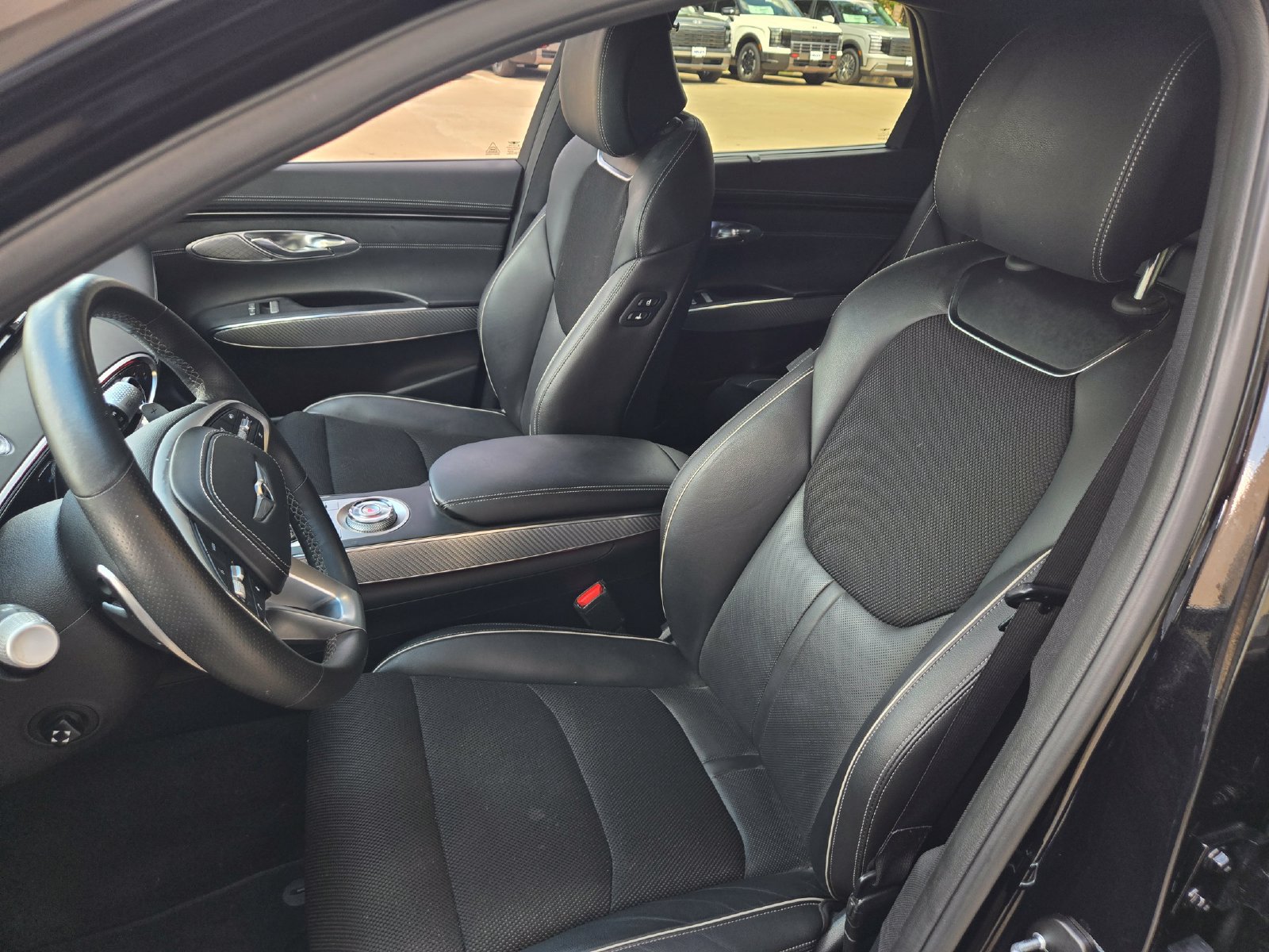 Used 2024 Genesis GV70 2.5T w/ Sport Prestige Package AWD/4WD image 23