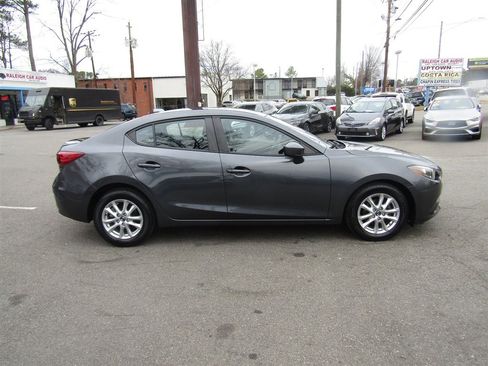 Used 2014 MAZDA MAZDA3 i Sport image 9