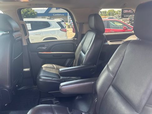 Used 2012 Chevrolet Tahoe LTZ AWD/4WD image 31
