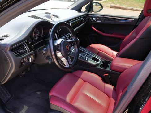 Used 2019 Porsche Macan AWD/4WD image 10