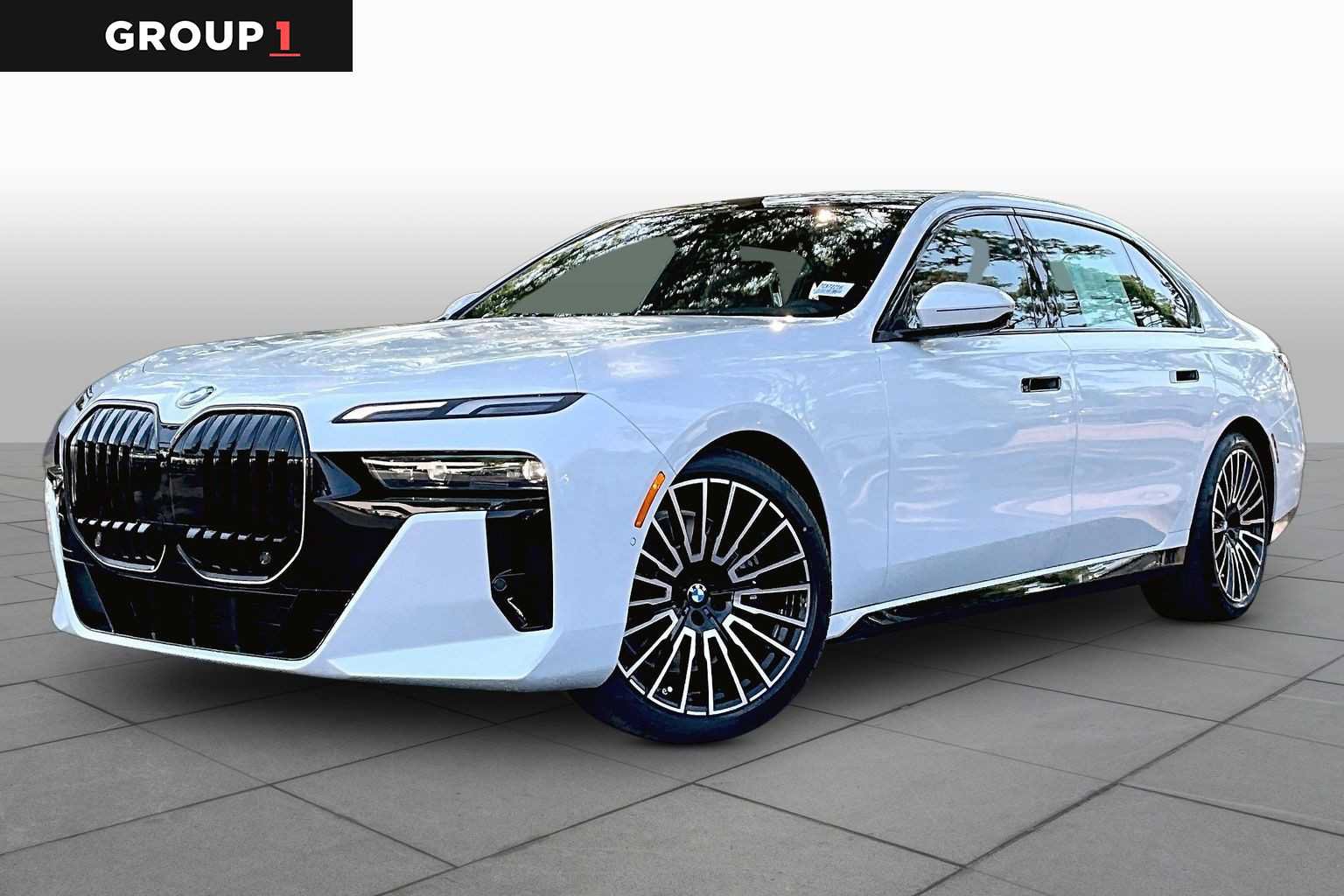New 2026 BMW 740i RWD image 1