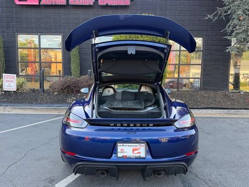 Used 2023 Porsche 718 Cayman GT4 RWD image 18