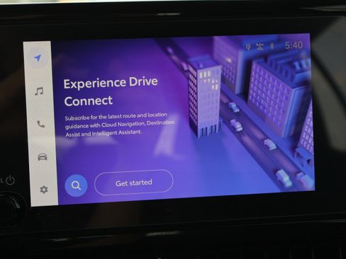 Used 2024 Toyota Corolla Cross SE image 25