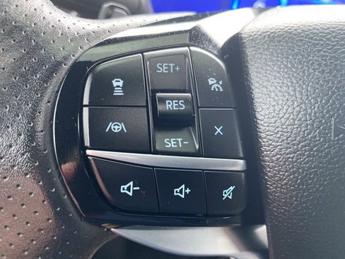 Used 2022 Ford Explorer ST w/ Equipment Group 401A AWD/4WD image 27