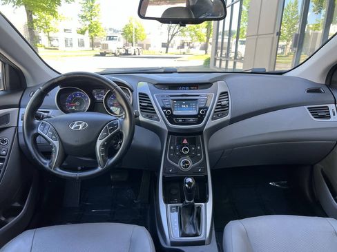 Used 2014 Hyundai Elantra Limited FWD image 16