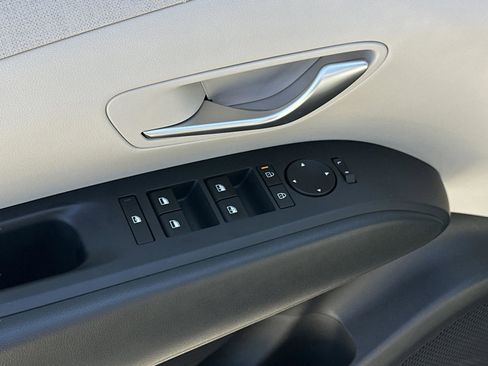New 2025 Hyundai Tucson SEL image 16