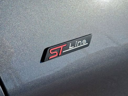 Certified 2024 Ford Explorer ST-Line w/ Class IV Trailer Tow Package image 9