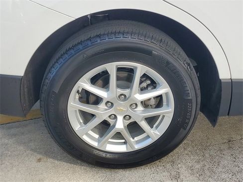 Certified 2024 Chevrolet Equinox LS w/ LS Convenience Package image 7