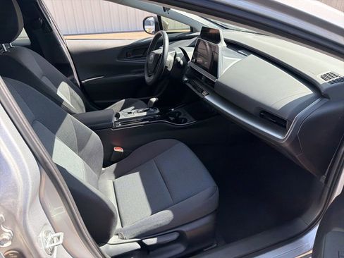 Used 2024 Toyota Prius LE image 15