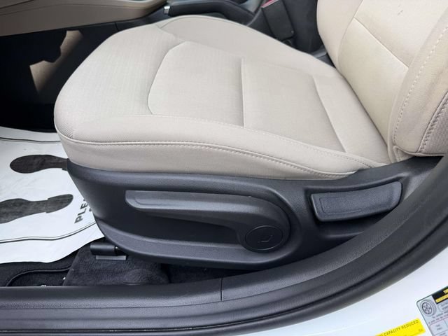 Used 2017 Hyundai Elantra SE FWD image 13