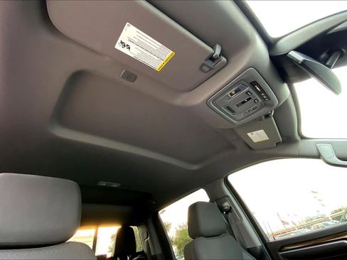 Used 2025 Chevrolet Silverado 2500 LT w/ Texas Edition image 28