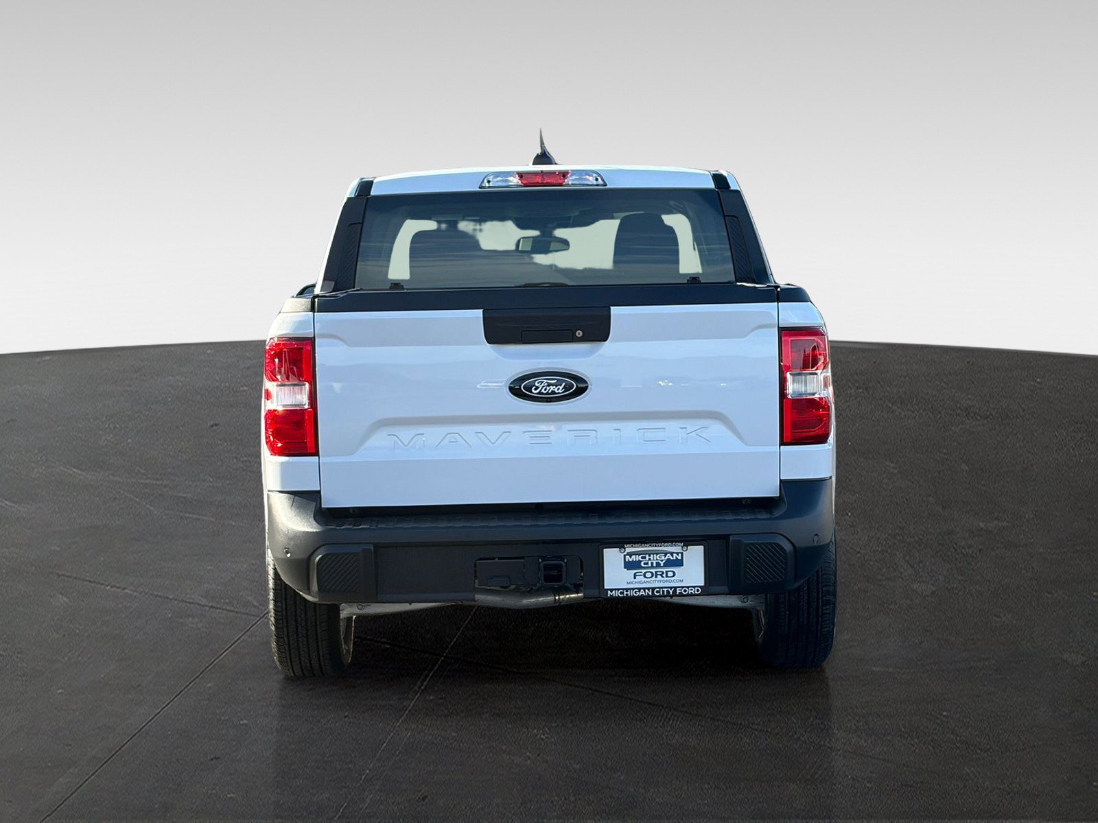 Used 2025 Ford Maverick XLT w/ Equipment Group 301A AWD/4WD image 6