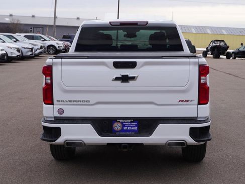 Used 2022 Chevrolet Silverado 1500 RST image 4