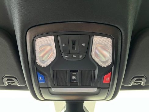 Used 2023 RAM 1500 Big Horn AWD/4WD image 34