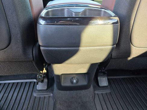 Used 2024 Kia Telluride SX w/ Towing Package AWD/4WD image 36