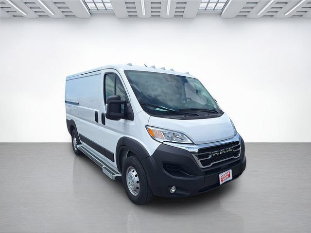 Used 2025 RAM ProMaster 2500 w/ U-Haul Equipment Group FWD image 36