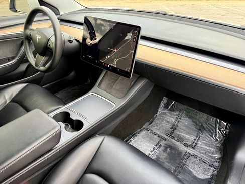 Used 2021 Tesla Model 3 Long Range image 13