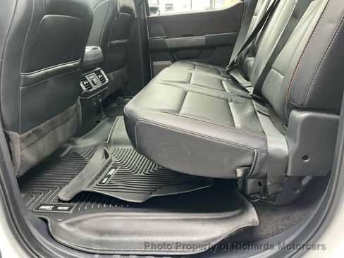 Used 2022 Ford F150 Lariat w/ Equipment Group 502A High image 17