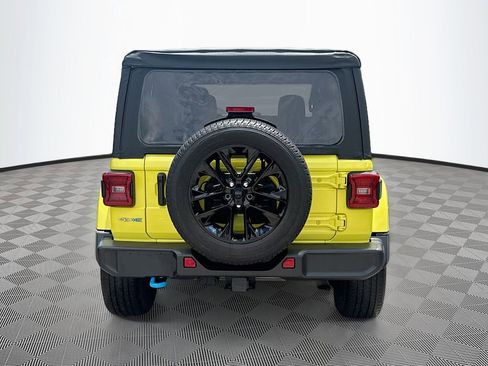 Used 2023 Jeep Wrangler Unlimited Sahara w/ Cold Weather Group image 7