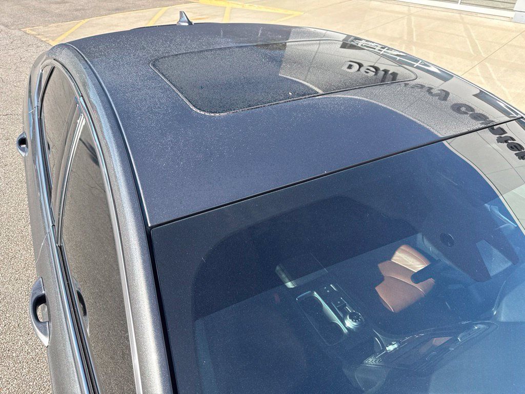 Used 2019 Ford Fusion Titanium FWD image 11