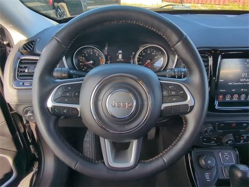 Certified 2019 Jeep Compass Limited image 21